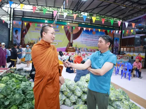 มมร ช่วยเหลือผู้ประสบภัยน้ำท่วมอำเภอสันทราย