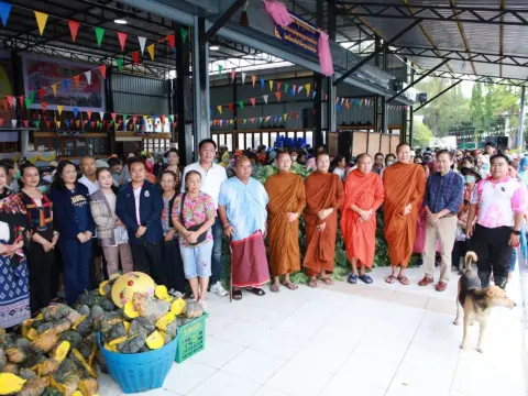มมร ช่วยเหลือผู้ประสบภัยน้ำท่วมอำเภอสันทราย