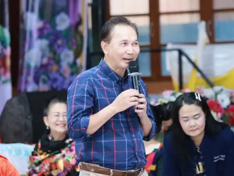 มมร ช่วยเหลือผู้ประสบภัยน้ำท่วมอำเภอสันทราย
